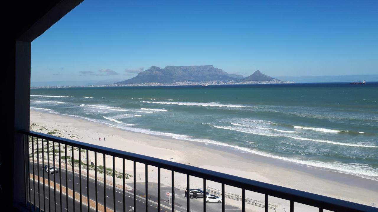 Blouberg Beachfront Apartment Bloubergstrand Exterior foto